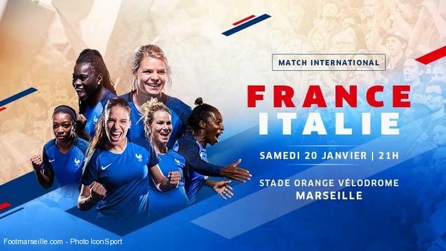 Viviane Asseyi avec les Bleues, France-Italie, samedi au Stade Velodrome
